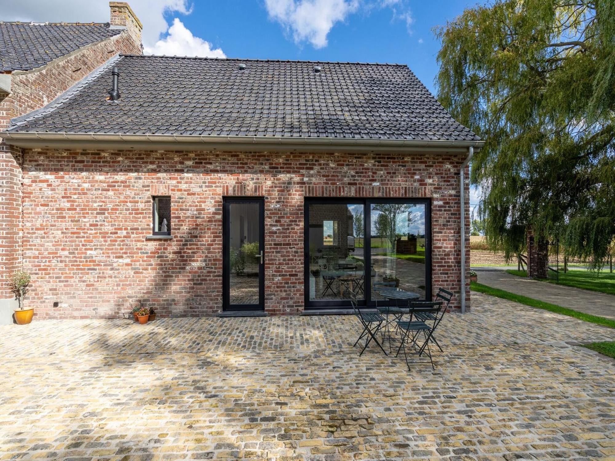 Spacious Holiday Home With Pond In Poperinge Roesbrugge-Haringe Esterno foto