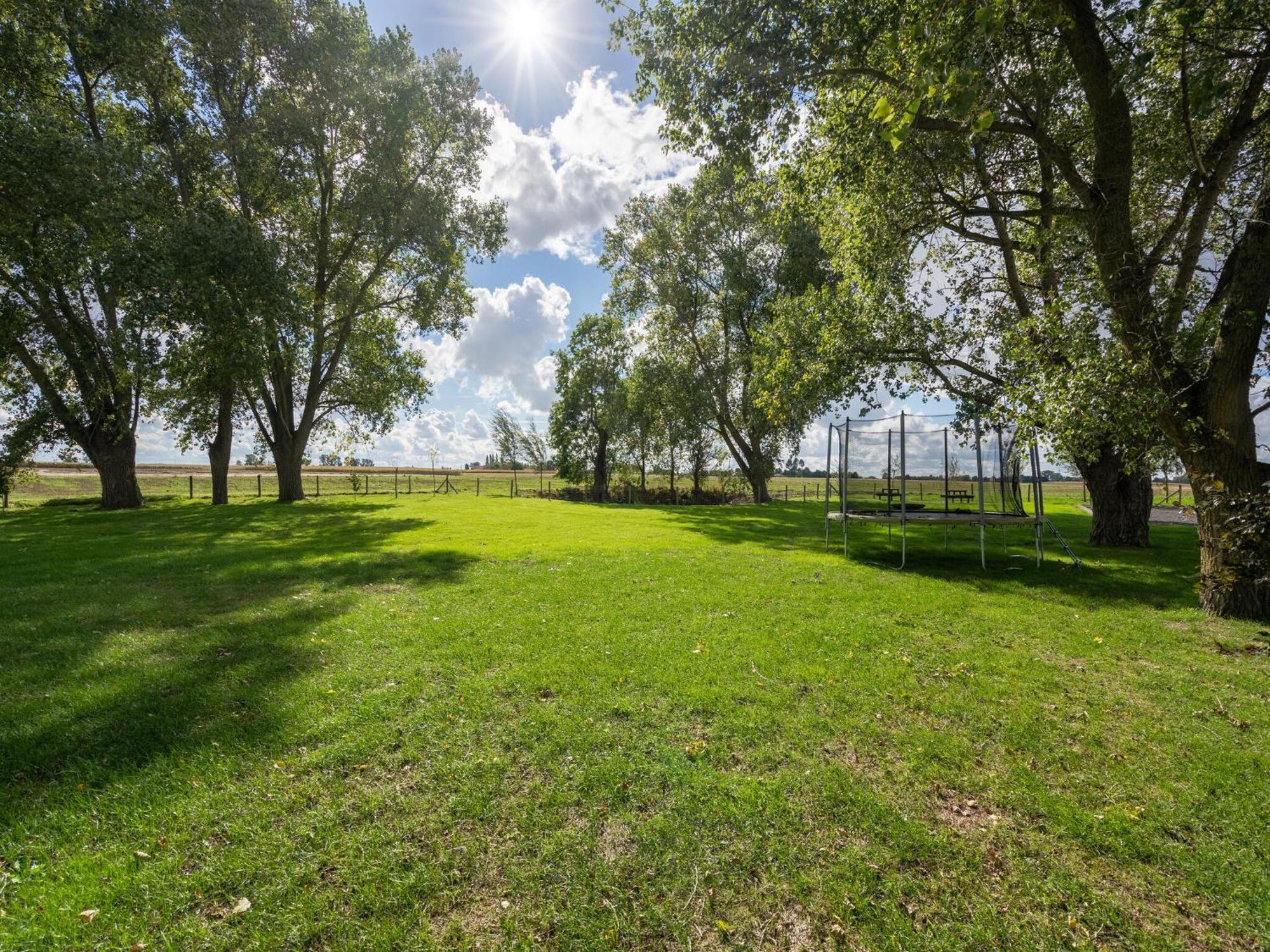 Spacious Holiday Home With Pond In Poperinge Roesbrugge-Haringe Esterno foto