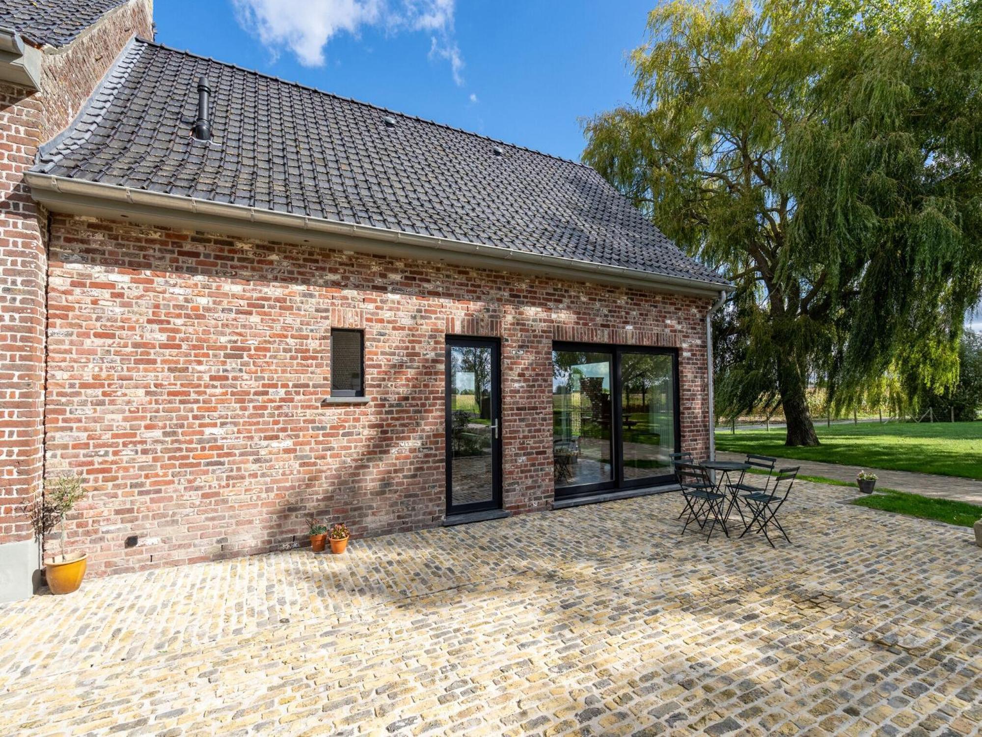 Spacious Holiday Home With Pond In Poperinge Roesbrugge-Haringe Esterno foto